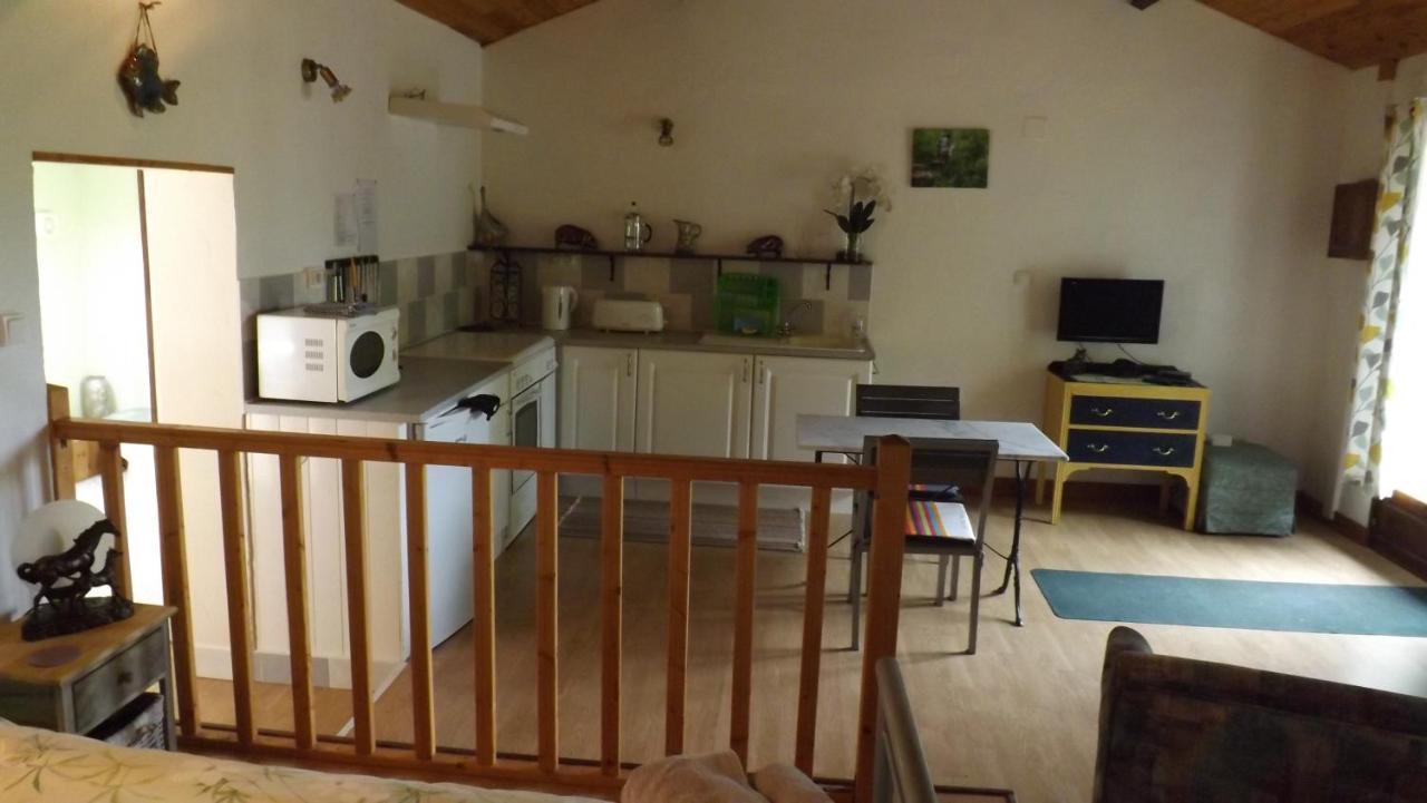 Breesfalt Gite Accomodation Villa Maisonnais-Sur-Tardoire Exterior foto